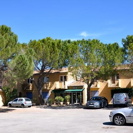 فندق مانوسكفي  Le Provence المظهر الخارجي الصورة